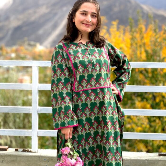 Green Floral Khaddar Stitched 2-Piece Suit