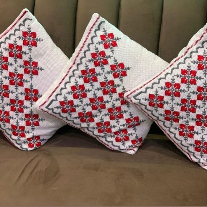 Tradition Touch – 5-Piece Cushion Set